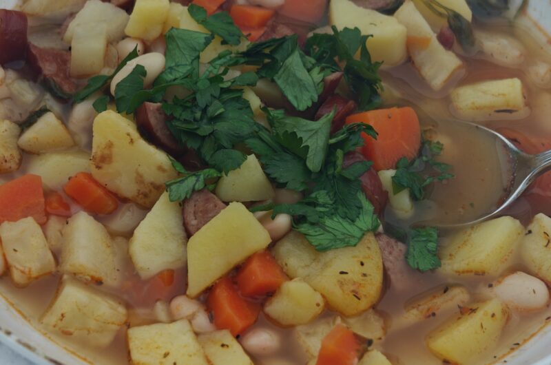 Weiße-Bohnen-Eintopf nach polnischer Art